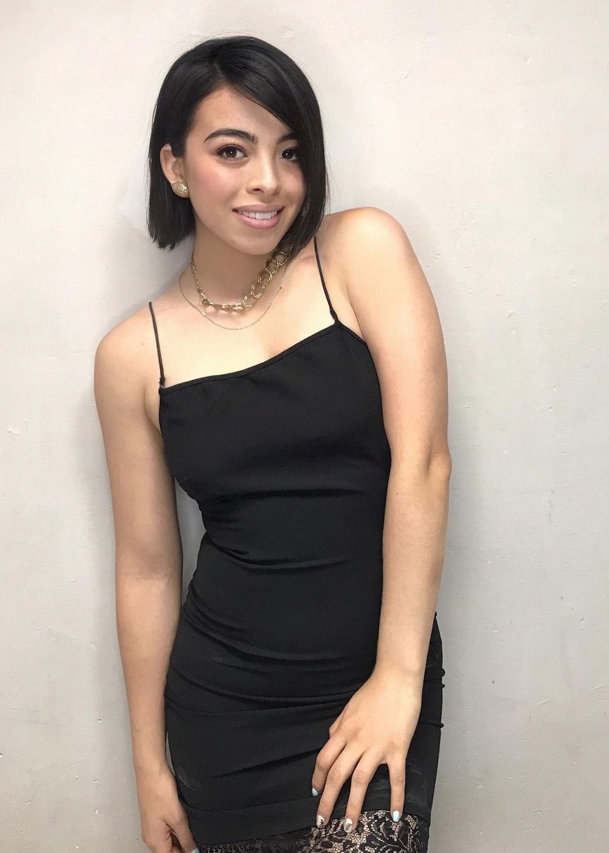 Nicole Geraldo black dress